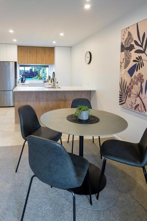 City Lights Retreat With Carpark 2 Bed 2 Bath Christchurch Esterno foto
