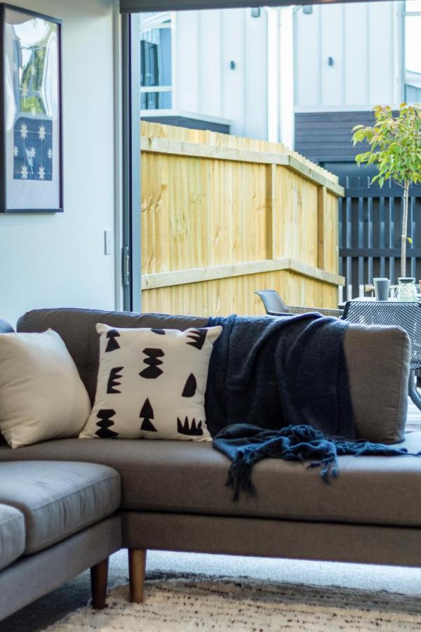 City Lights Retreat With Carpark 2 Bed 2 Bath Christchurch Esterno foto
