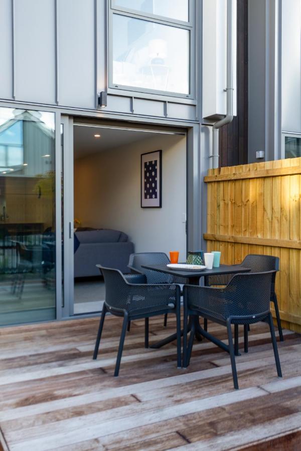 City Lights Retreat With Carpark 2 Bed 2 Bath Christchurch Esterno foto