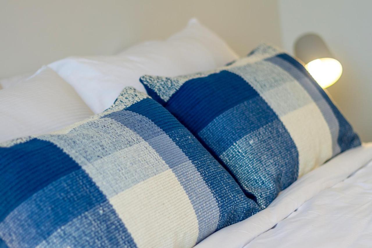 City Lights Retreat With Carpark 2 Bed 2 Bath Christchurch Esterno foto