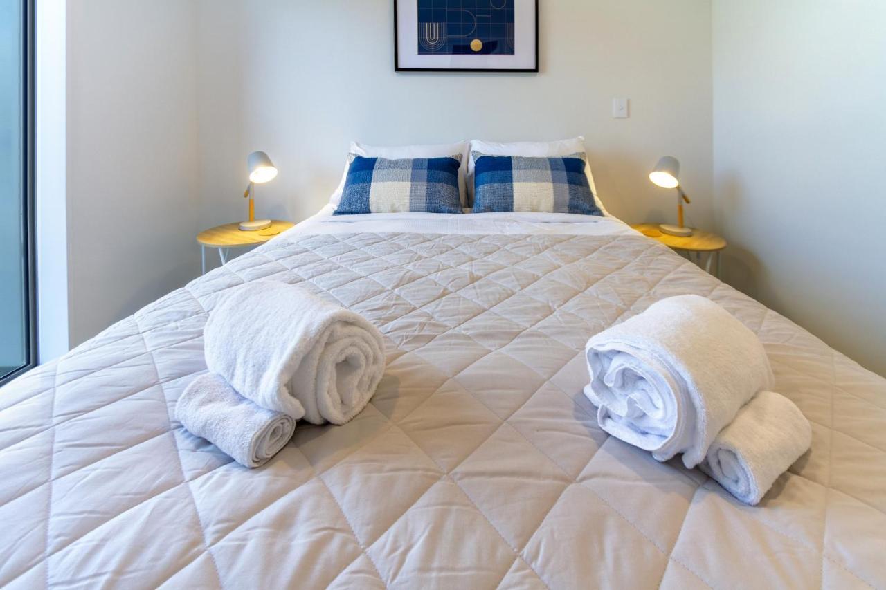 City Lights Retreat With Carpark 2 Bed 2 Bath Christchurch Esterno foto
