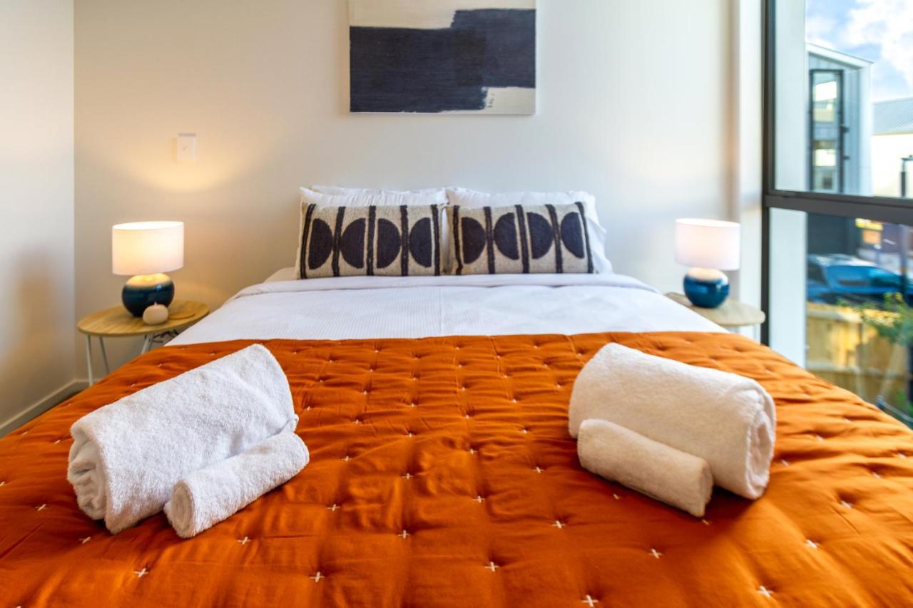 City Lights Retreat With Carpark 2 Bed 2 Bath Christchurch Esterno foto